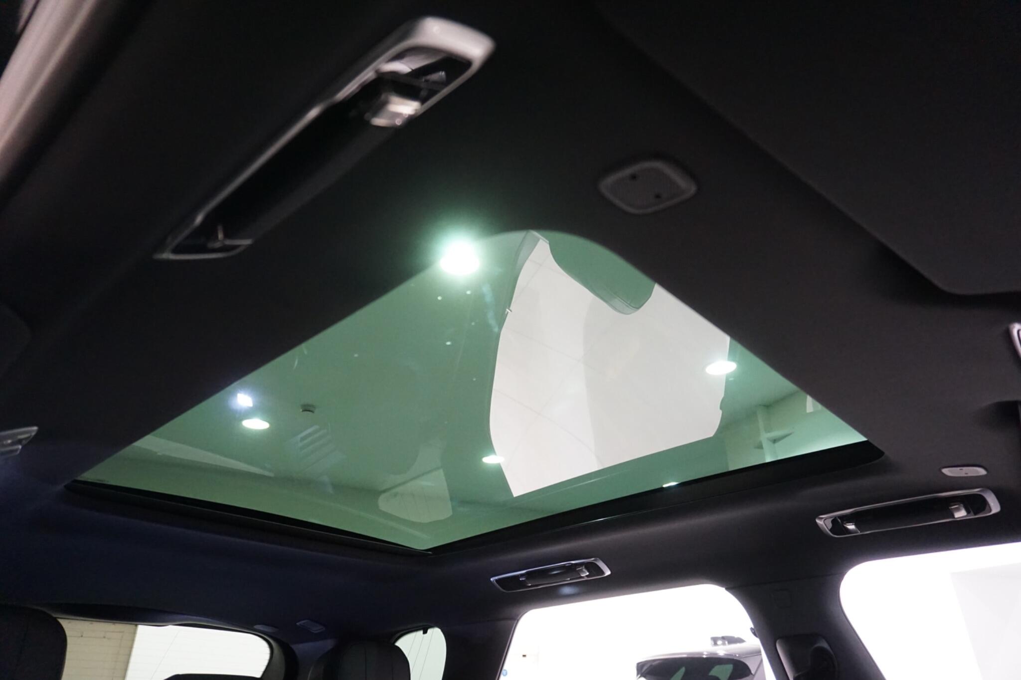 Land Rover Range Rover Sport 3.0 D300 MHEV Dynamic SE SUV 5dr Diesel Auto 4WD Euro 6 (s/s) (300 ps)